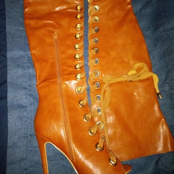 " LACED TO THE KNEE  " - Cognac Faux Leather ( BRAND NEW !!1 ) - Picture 1 of 5